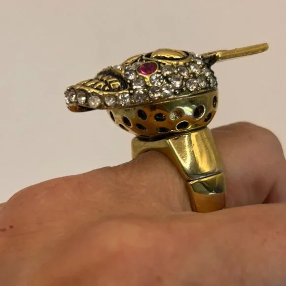 Betsey Johnson Ivy League gold enamel blue polka dot bow large cocktail ring - Picture 2 of 4